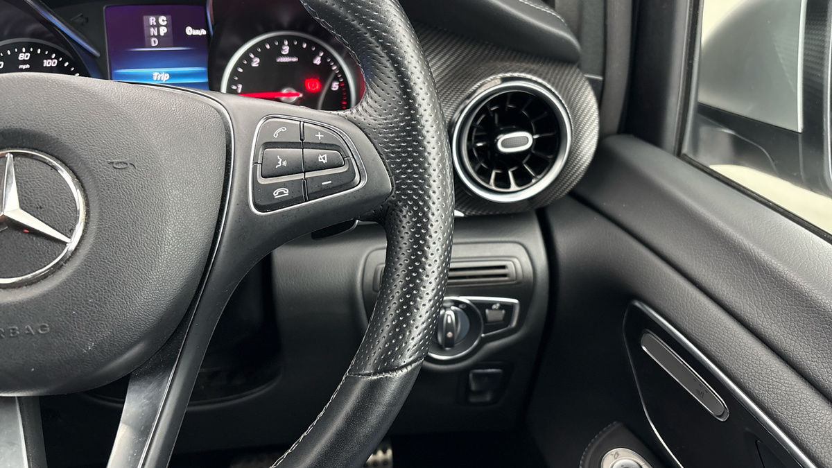 Used Mercedes-Benz V-Class 2023 for sale - 75924509: Photo 14