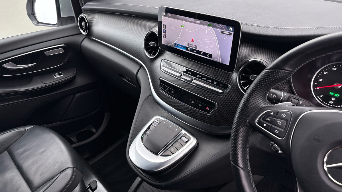 Used Mercedes-Benz V-Class 2023 for sale - 75924509: Photo 18