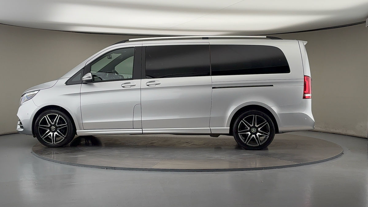 Used Mercedes-Benz V-Class 2023 for sale - 75924509: Photo 27