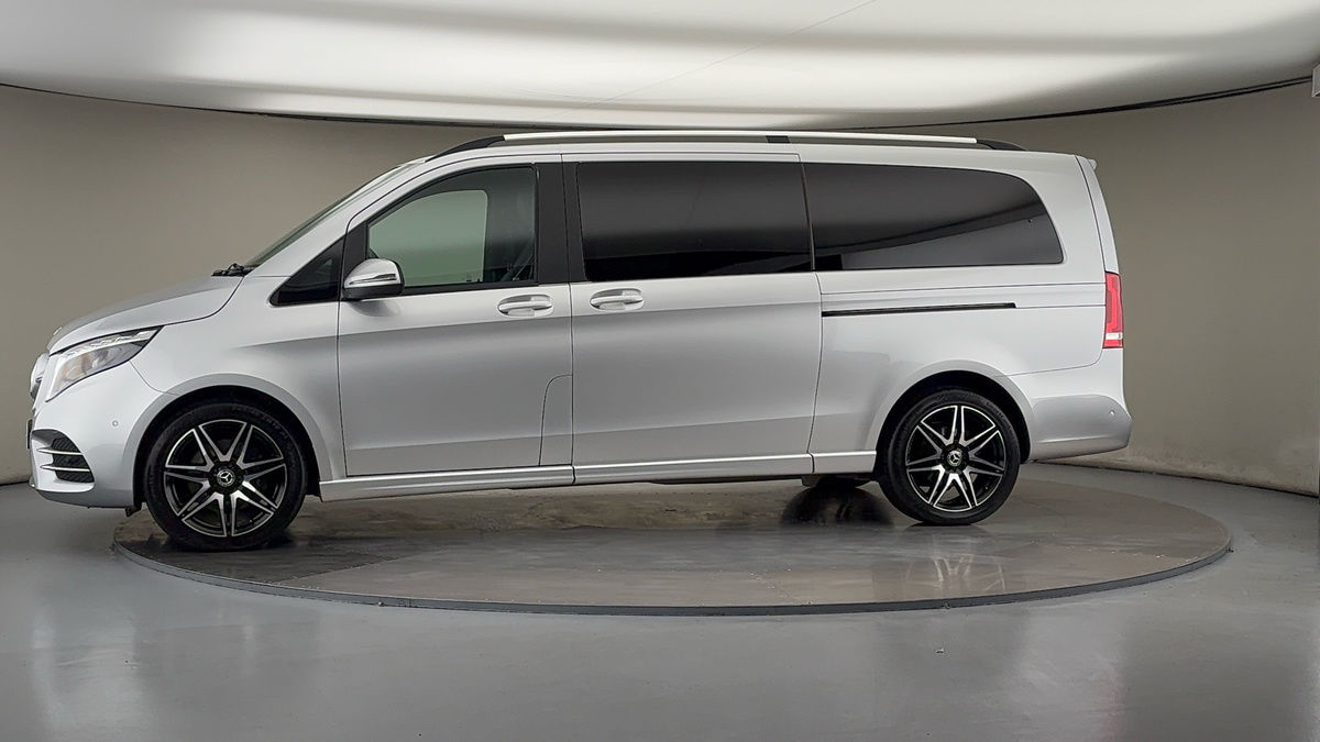 Used Mercedes-Benz V-Class 2023 for sale - 75924509: Photo 28