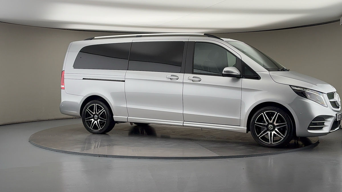 Used Mercedes-Benz V-Class 2023 for sale - 75924509: Photo 35