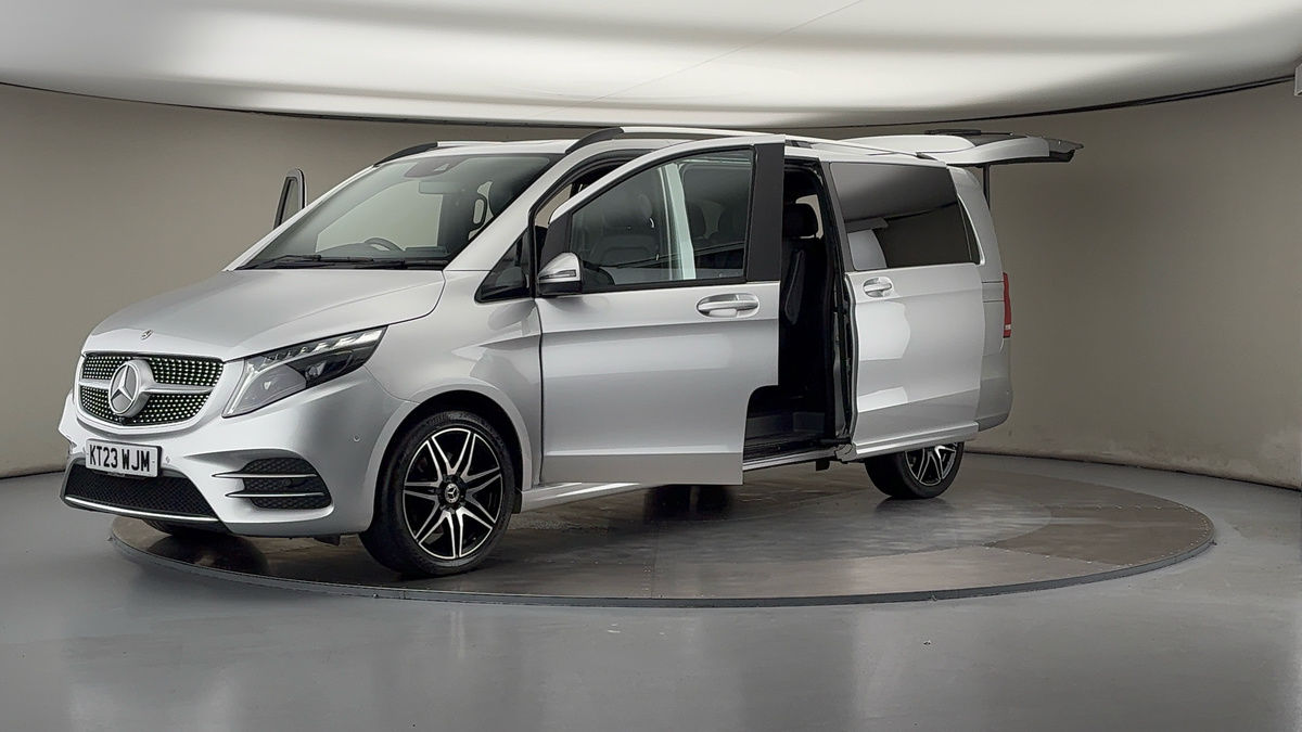 Used Mercedes-Benz V-Class 2023 for sale - 75924509: Photo 49