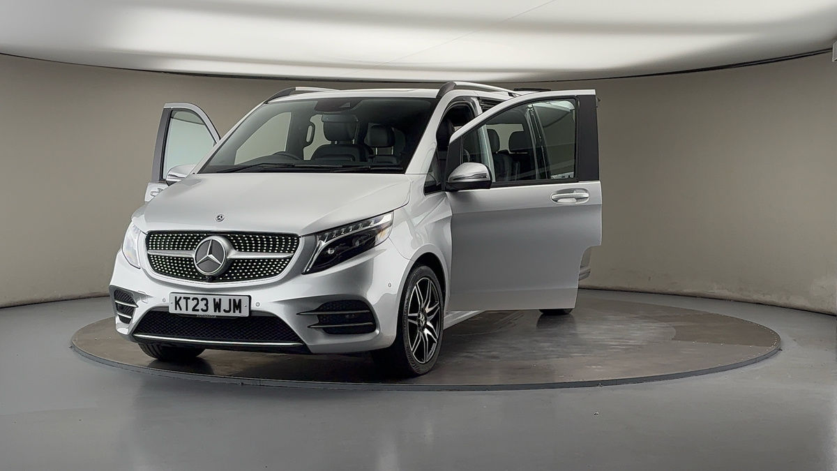 Used Mercedes-Benz V-Class 2023 for sale - 75924509: Photo 50