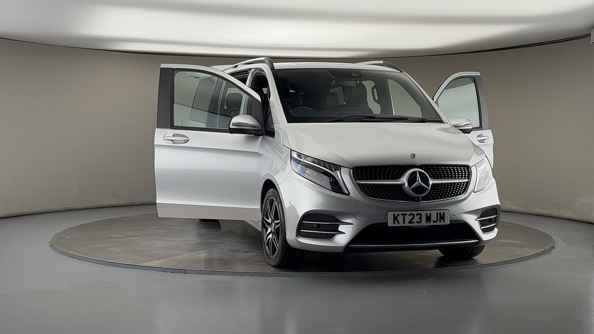 Used Mercedes-Benz V-Class 2023 for sale - 75924509: Photo 52