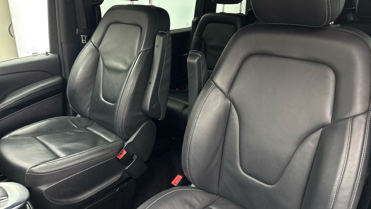 Used Mercedes-Benz V-Class 2023 for sale - 75924509: Photo 7