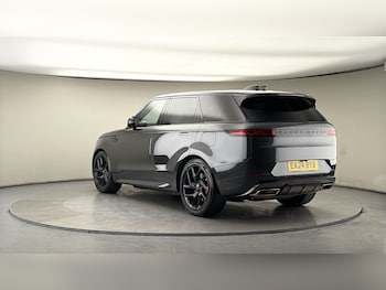 Used Land Rover Range Rover Sport 2024 for sale - 77880811: Photo