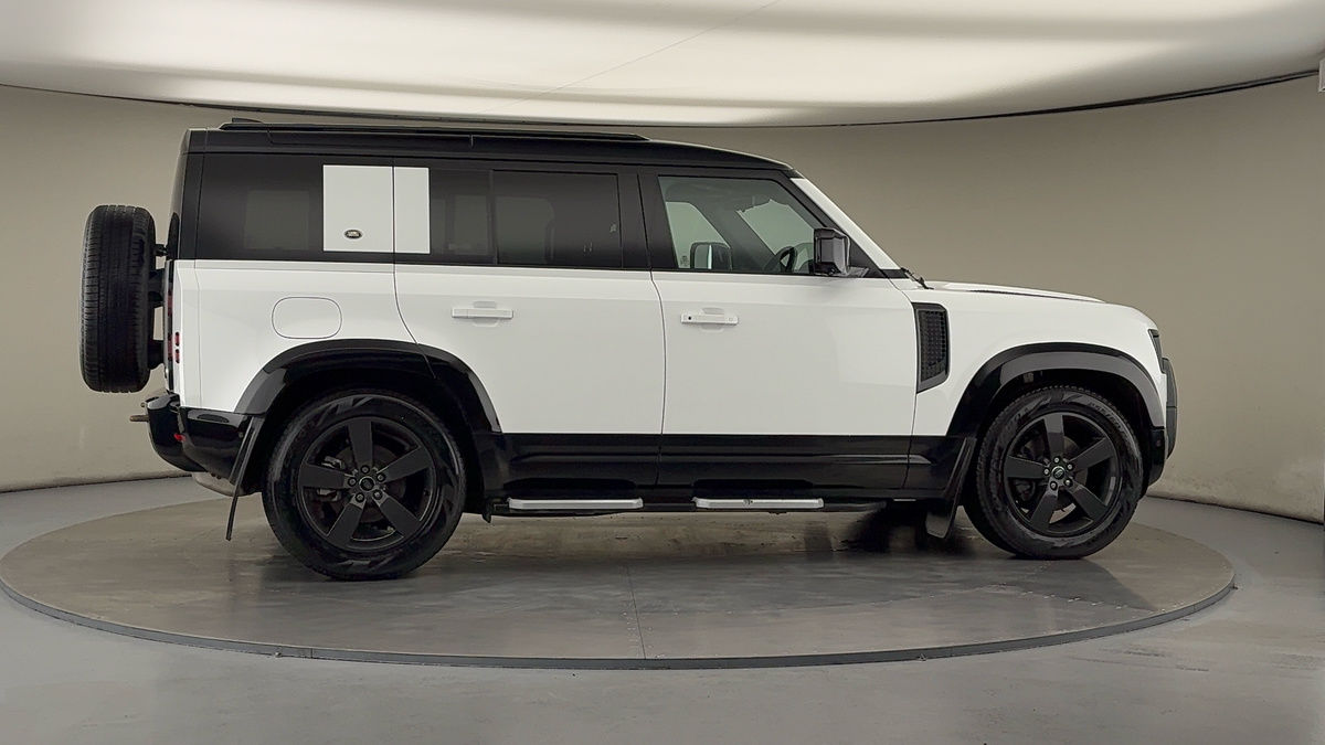 Used Land Rover Defender 110 2021 for sale - 75924515: Photo 37