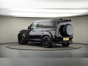 Used Land Rover Defender 110 2022 for sale - 74570831: Photo