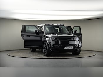 Used Land Rover Defender 110 2022 for sale - 74570831: Photo