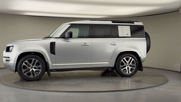 Used Land Rover Defender 110 2024 for sale - 75999285: Photo 28