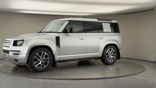 Used Land Rover Defender 110 2024 for sale - 75999285: Photo 29