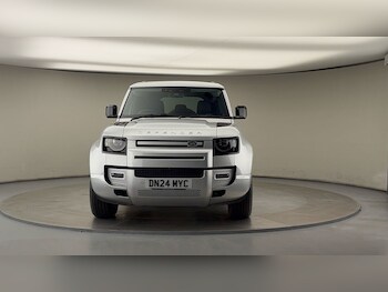 Used Land Rover Defender 110 2024 for sale - 75999285: Photo