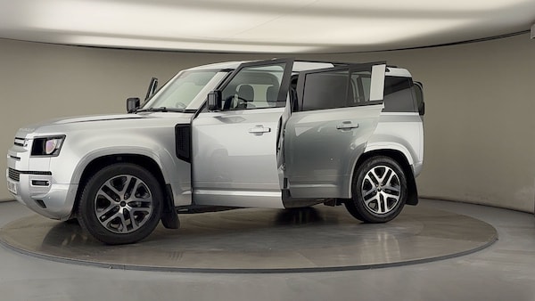 Used Land Rover Defender 110 2024 for sale - 75999285: Photo 48