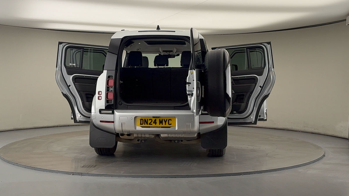 Used Land Rover Defender 110 2024 for sale - 75999285: Photo 60