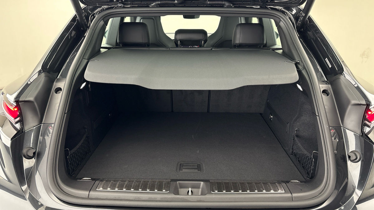 Used Porsche Macan 2025 for sale - 77494465: Photo 11