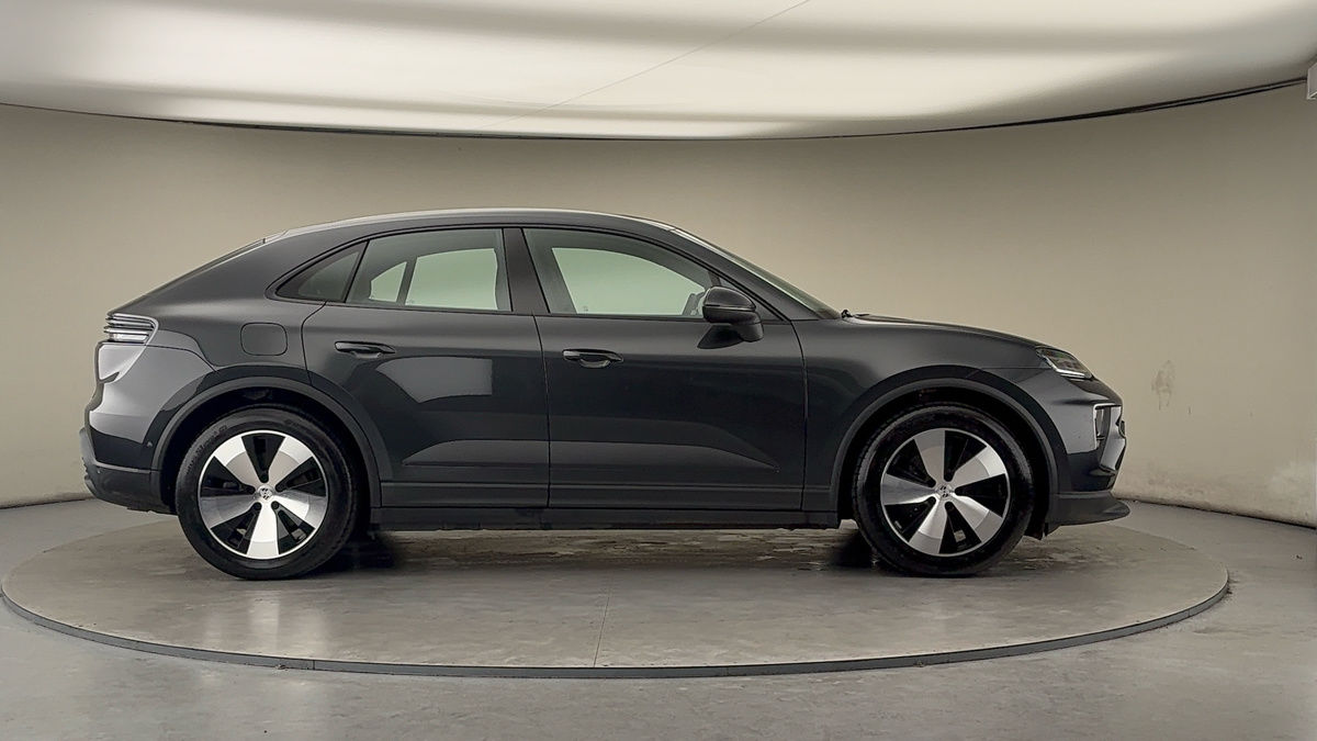 Used Porsche Macan 2025 for sale - 77494465: Photo 16