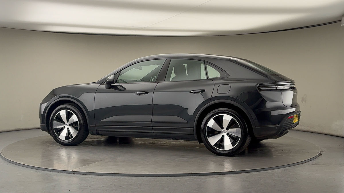 Used Porsche Macan 2025 for sale - 77494465: Photo 26