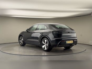 Used Porsche Macan 2025 for sale - 77494465: Photo