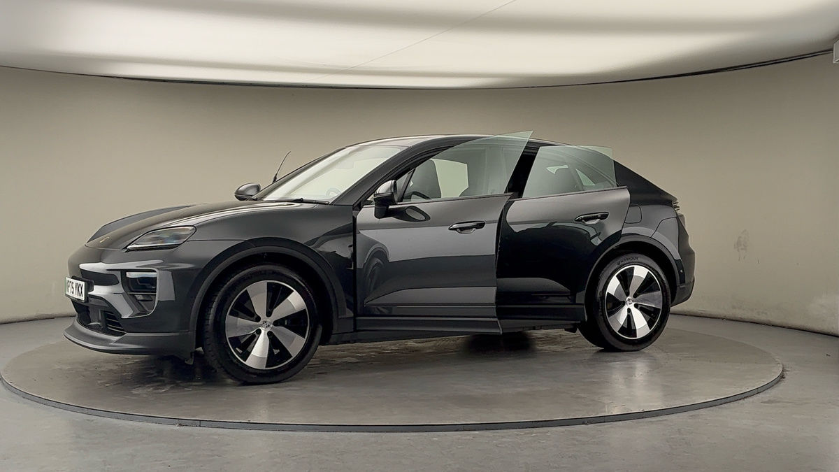 Used Porsche Macan 2025 for sale - 77494465: Photo 48