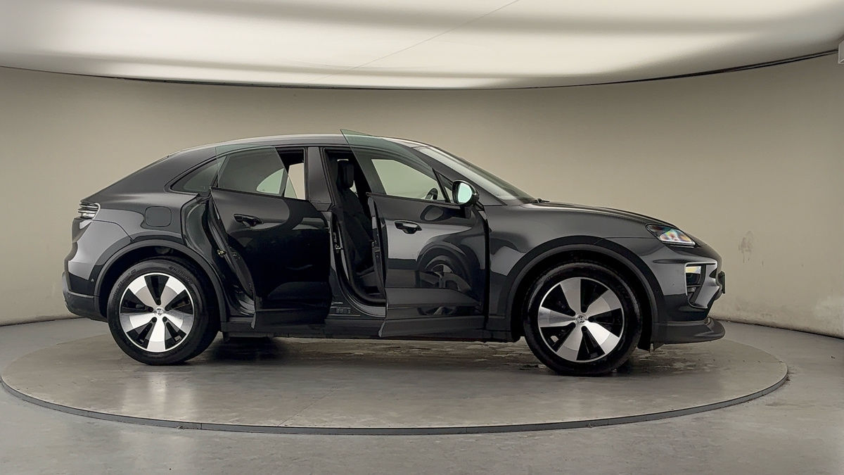 Used Porsche Macan 2025 for sale - 77494465: Photo 55