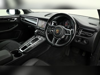 Used Porsche Macan 2021 for sale - 75307947: Photo