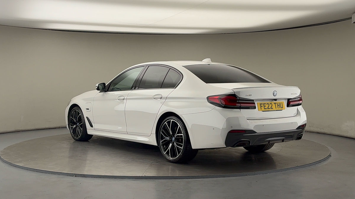 Used BMW 5 Series 2022 for sale - 76119513: Photo 2