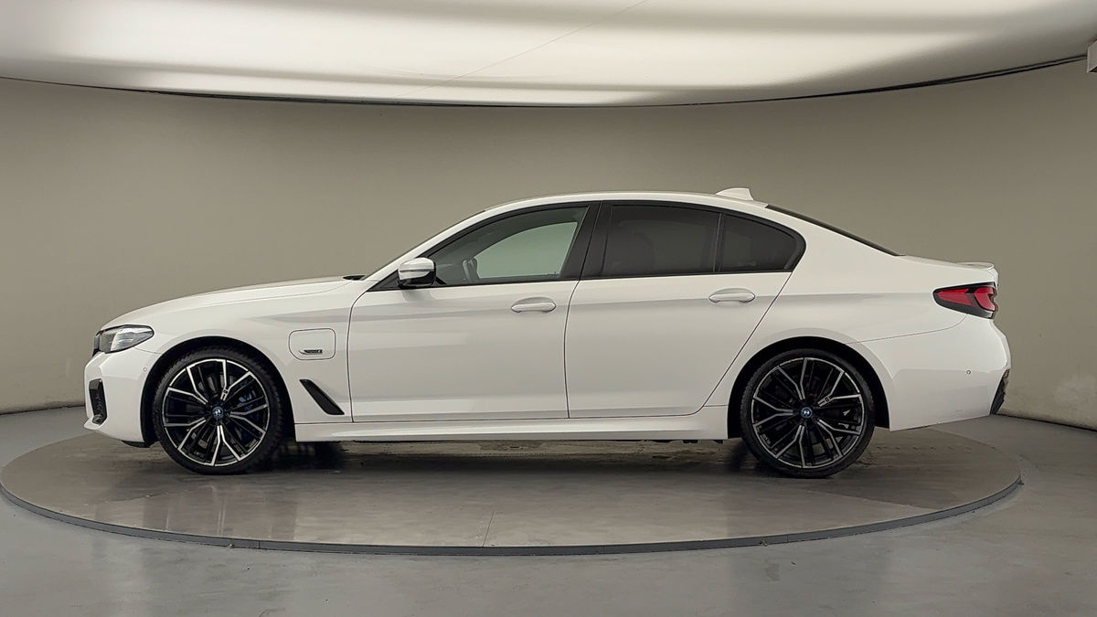 Used BMW 5 Series 2022 for sale - 76119513: Photo 27