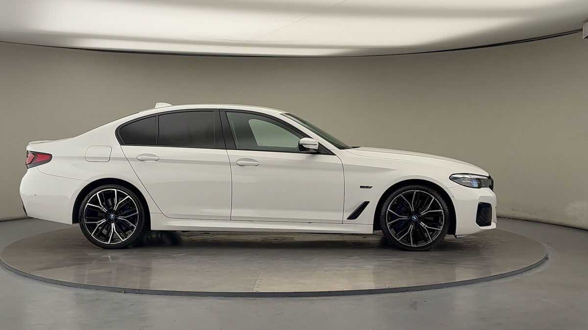 Used BMW 5 Series 2022 for sale - 76119513: Photo 36