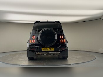 Used Land Rover Defender 2024 for sale - 75912440: Photo