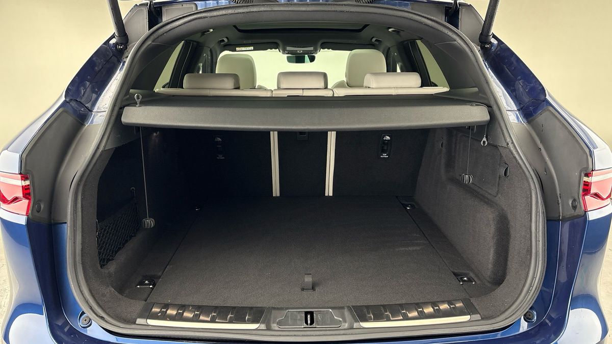 Used Jaguar F-Pace 2023 for sale - 77906153: Photo 11