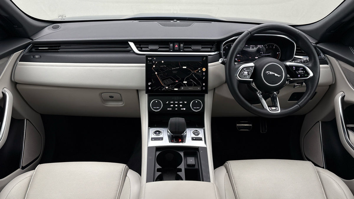 Used Jaguar F-Pace 2023 for sale - 77906153: Photo 12