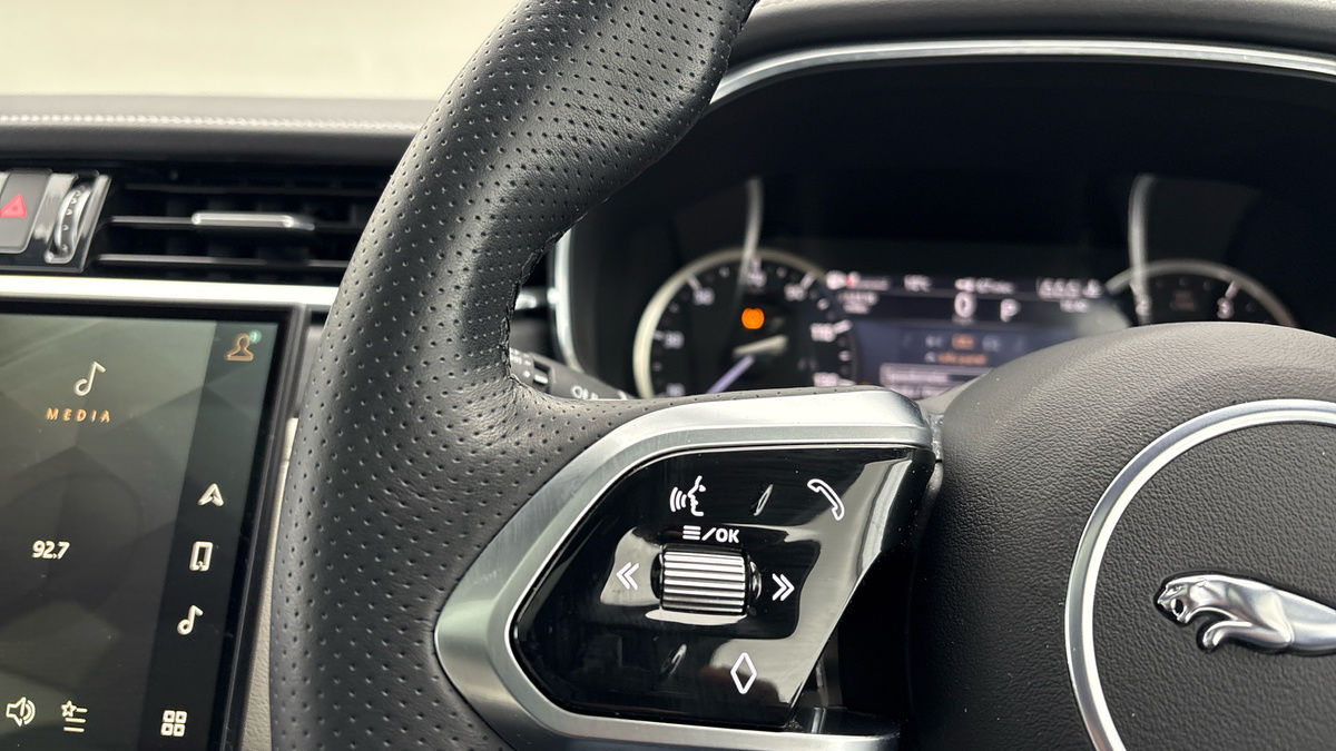 Used Jaguar F-Pace 2023 for sale - 77906153: Photo 13