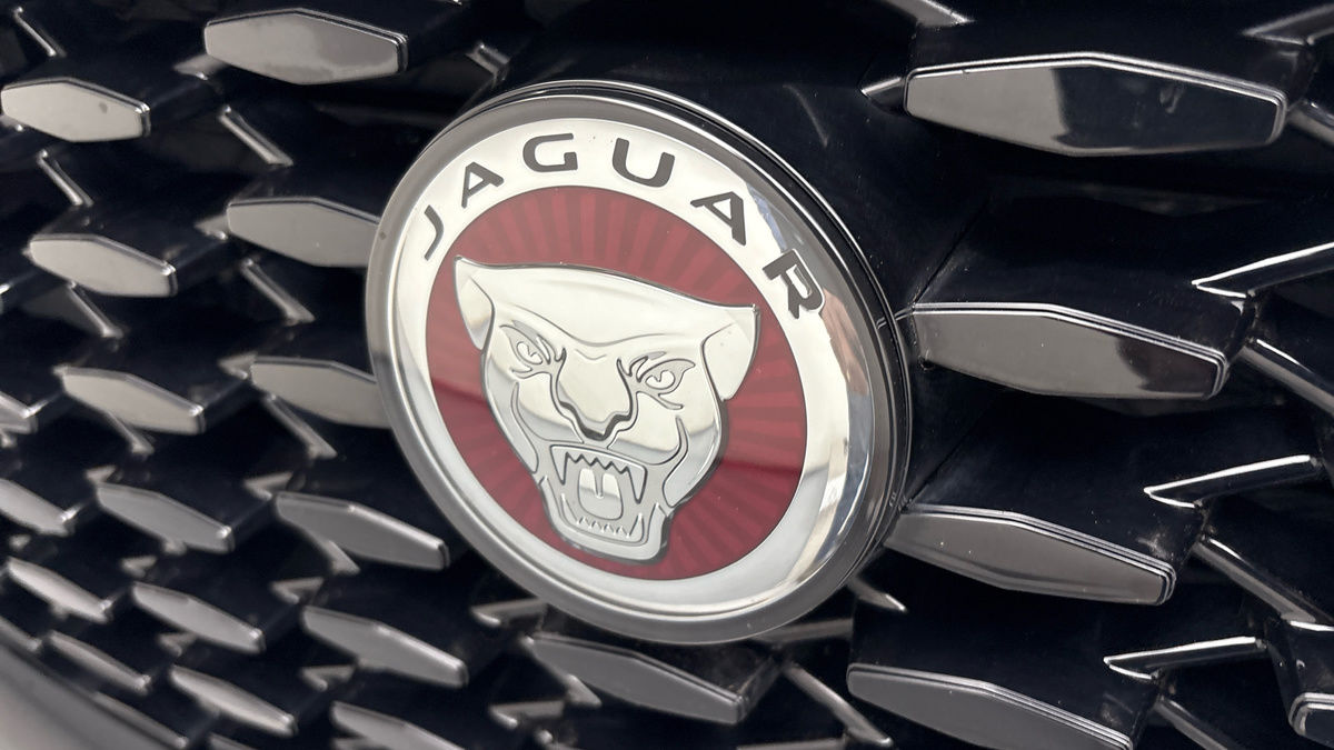 Used Jaguar F-Pace 2023 for sale - 77906153: Photo 24