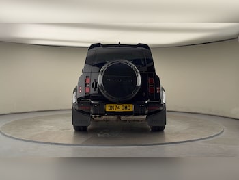 Used Land Rover Defender 110 2024 for sale - 78257595: Photo