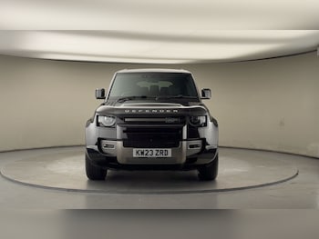 Used Land Rover Defender 110 2023 for sale - 77342459: Photo