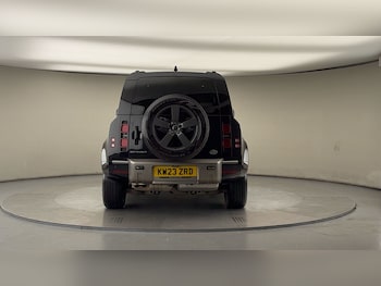 Used Land Rover Defender 110 2023 for sale - 77342459: Photo