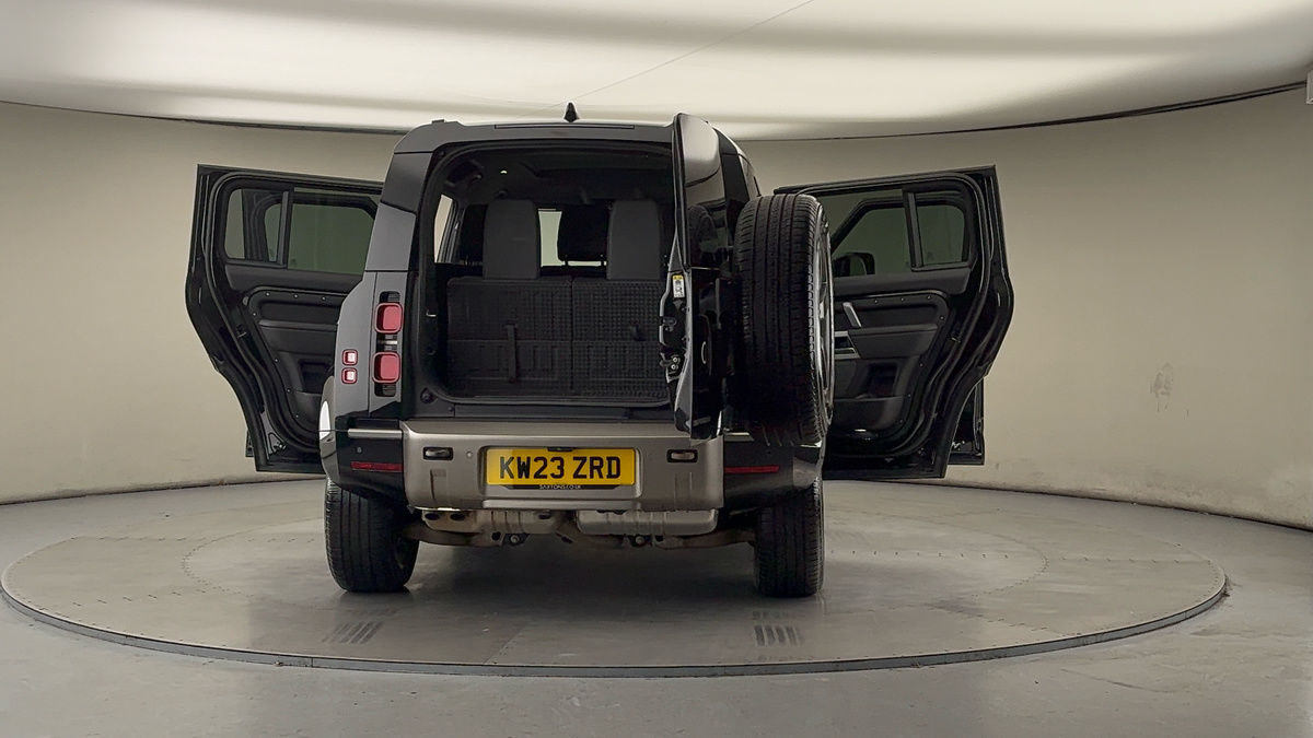 Used Land Rover Defender 110 2023 for sale - 77342459: Photo 62