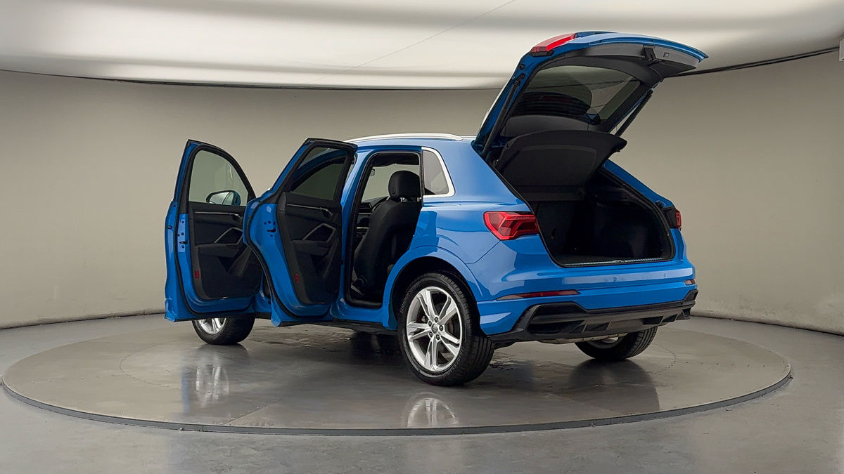 Used Audi Q3 2020 for sale - 76334545: Photo 61