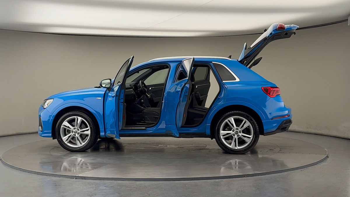 Used Audi Q3 2020 for sale - 76334545: Photo 64