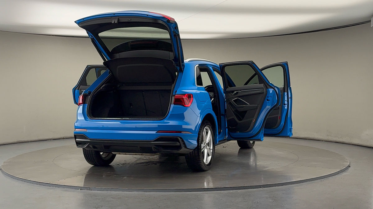 Used Audi Q3 2020 for sale - 76334545: Photo 77