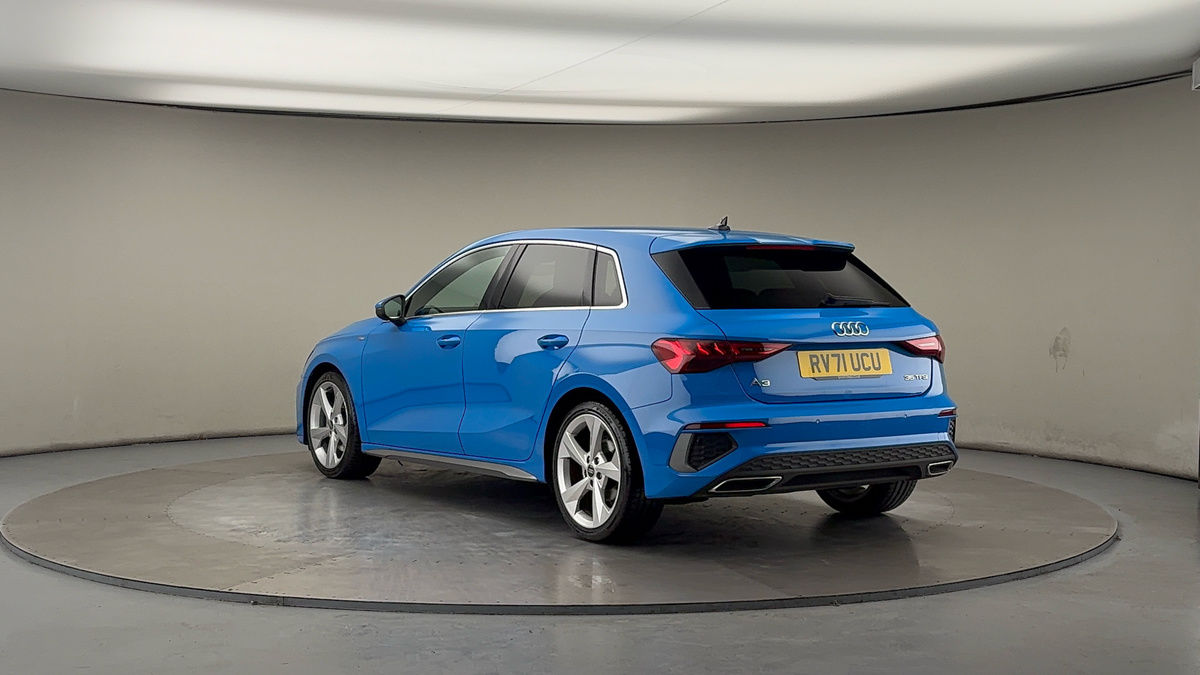 Used Audi A3 2021 for sale - 76323911: Photo 2