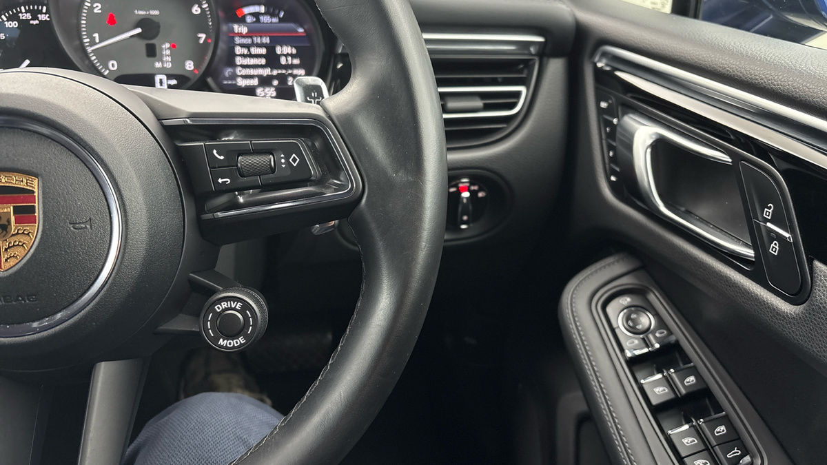 Used Porsche Macan 2022 for sale - 76387098: Photo 14