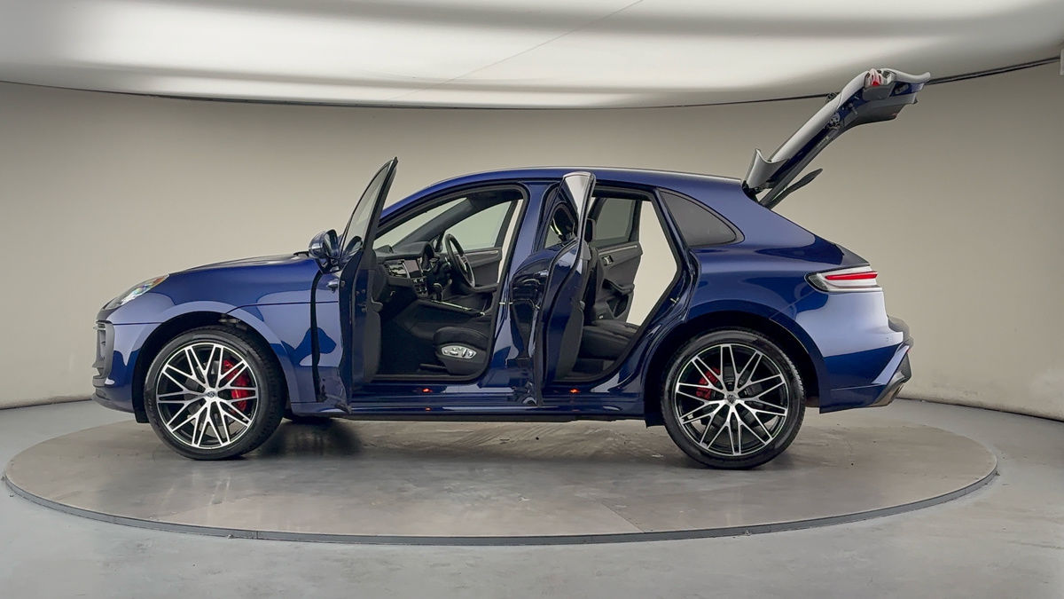 Used Porsche Macan 2022 for sale - 76387098: Photo 50