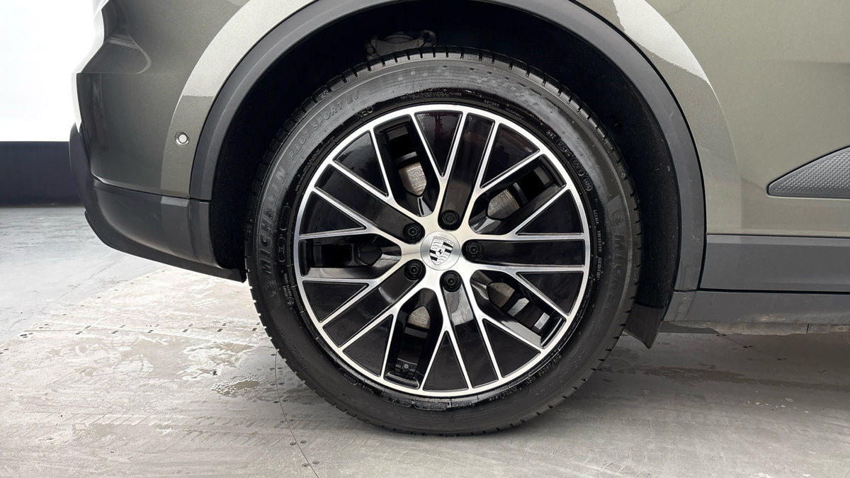 Used Porsche Macan 2025 for sale - 77065498: Photo 10