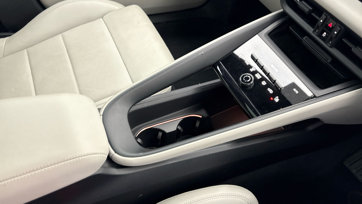 Used Porsche Macan 2025 for sale - 77065498: Photo 18