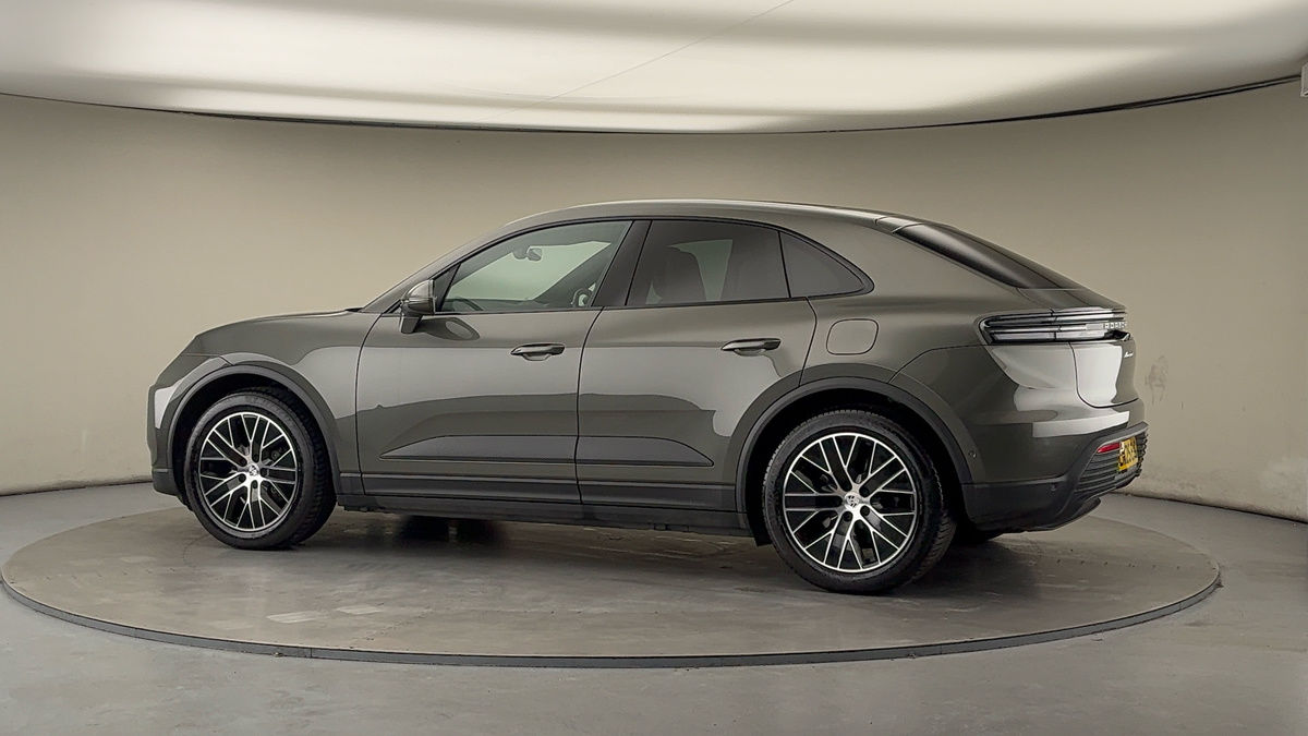 Used Porsche Macan 2025 for sale - 77065498: Photo 26