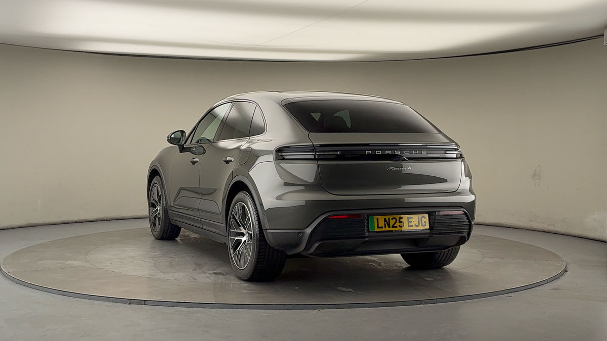 Used Porsche Macan 2025 for sale - 77065498: Photo 42