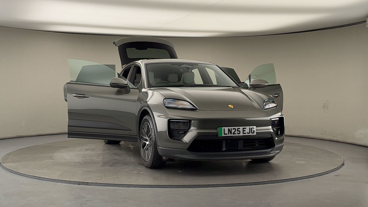 Used Porsche Macan 2025 for sale - 77065498: Photo 52