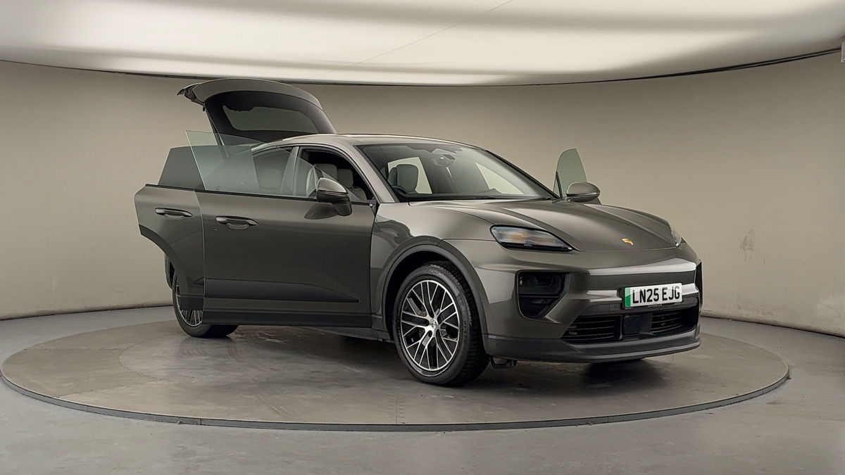 Used Porsche Macan 2025 for sale - 77065498: Photo 53
