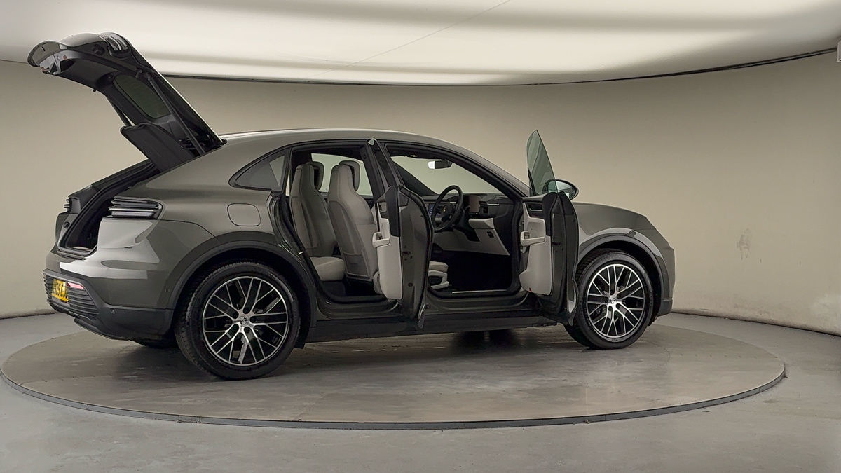 Used Porsche Macan 2025 for sale - 77065498: Photo 57